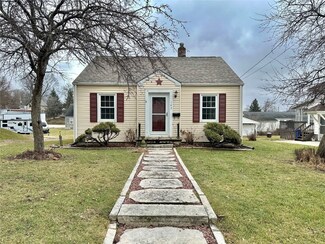 107 W Walnut St, Anamosa, IA 52205
