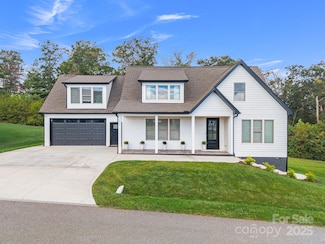 1031 Hillside Ridge Rd, Candler, NC 28715