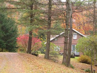 2577 River Rd, Arlington, VT 05250