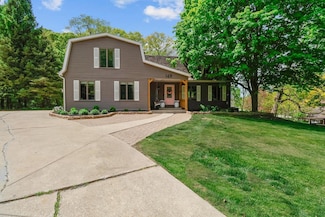 149 Westchester Ln, Valparaiso, IN 46385