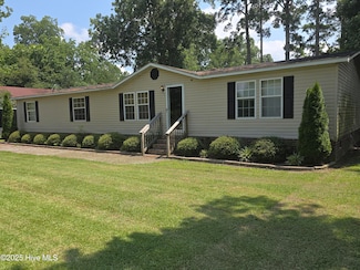 199 Nc 124 W, MacClesfield, NC 27852
