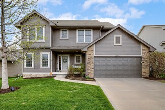 19663 Pine St, Omaha, NE 68130