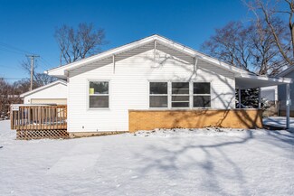10454 W Bairstow Ave, Beach Park, IL 60087