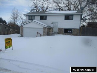 821 Big Horn Dr, Douglas, WY 82633