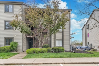 8140 Shorewalk Dr Unit C, Indianapolis, IN 46236