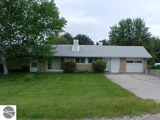 4445 Kings Corner Rd, Glennie, MI 48737