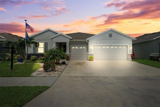 537 Ocean Spray Dr, Ruskin, FL 33570