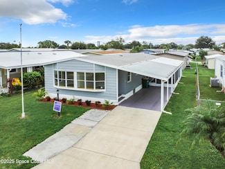 911 Hyacinth Cir, Sebastian, FL 32976