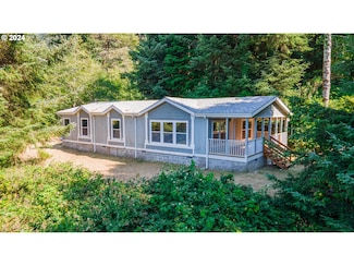 920 Hilltop Dr, Lakeside, OR 97449