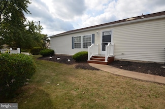 107 Carver Ln, Royersford, PA 19468