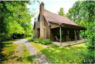 13 Quaker City Rd, Kempton, PA 19529
