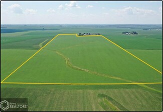 1 13th Ave, Dysart, IA 52224
