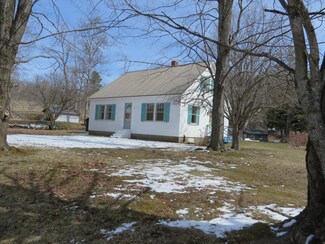 988 Cabot Rd, Woodstock, VT 05091