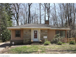 599 Woodside Dr, Kent, OH 44240