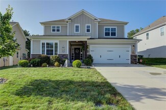 817 Blue Moon Ct, Greensboro, NC 27455