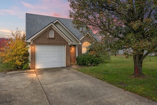 308 Perry Dr, Nicholasville, KY 40356