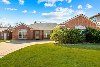3901 Georgetown Dr, Sachse, TX 75048