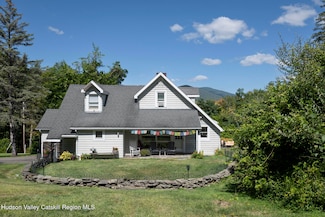 63 Broadview Rd, Woodstock, NY 12498