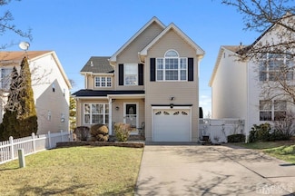 61 Scarlet Dr, Parlin, NJ 08859