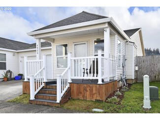 4926 SW 9th Ct, Gresham, OR 97080