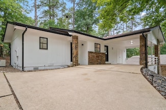 15 W Villena Dr, Hot Springs Village, AR 71909