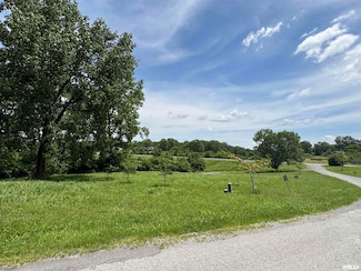 000 Yellow Brick Rd 62832