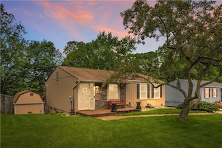 124 Skyline Dr, Pittsburgh, PA 15239