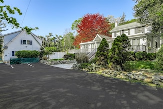 121 Thiells Rd, Stony Point, NY 10980