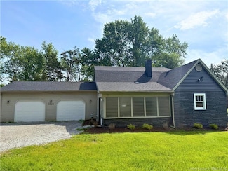 3903 Rainbow Dr, New Albany, IN 47150