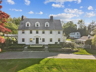 662 Old Post Rd, Bedford, NY 10506