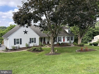 975 Wind Song Rd, West Chester, PA 19382