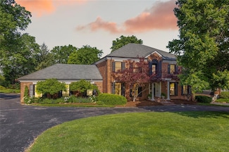 50 Lake Forest Dr, Saint Louis, MO 63117