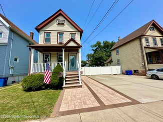 52 Lexington Ave, Staten Island, NY 10302
