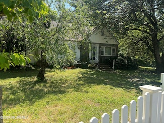 100 Grand Ave, Atlantic Highlands, NJ 07716