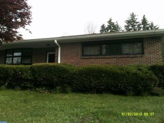 2303 W Norwegian St, Pottsville, PA 17901
