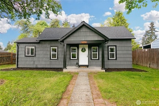 8448 Yakima Ave, Tacoma, WA 98444
