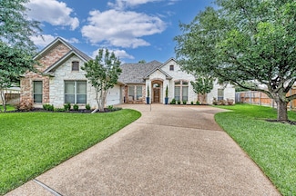 103 Saintsbury Cir, Woodway, TX 76712