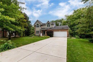 7 Cidermill Ct, Depew, NY 14043