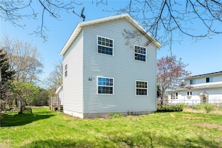 1020 Chauncey St, Eau Claire, WI 54701
