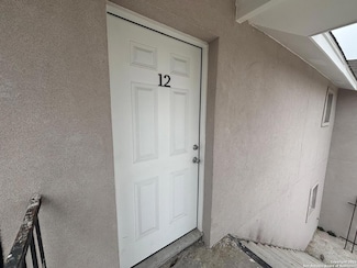 1303 Philadelphia St, Laredo, TX 78041