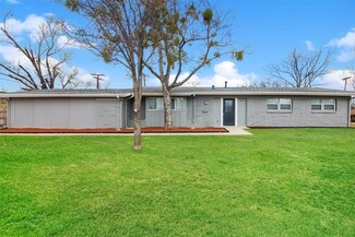 309 E Huitt Ln, Euless, TX 76040