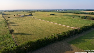 2464 Bolton Rd, Marion, TX 78124