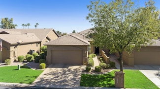 24421 S Golfview Dr, Sun Lakes, AZ 85248