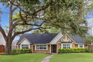 12310 Woodthorpe Ln, Houston, TX 77024