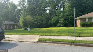 2801 Carriage Ln, Atlanta, GA 30349