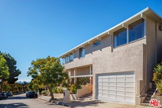 845 Las Lomas Ave, Pacific Palisades, CA 90272