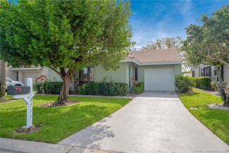 2711 SW Egret Pond Cir, Palm City, FL 34990