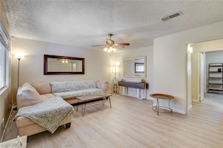 3841 Daisy St Unit 18, Las Vegas, NV 89119