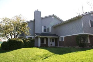 7615 Bristol Ct Unit B, Woodridge, IL 60517