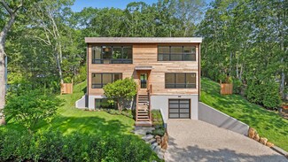 19 Walker Ave, Sag Harbor, NY 11963